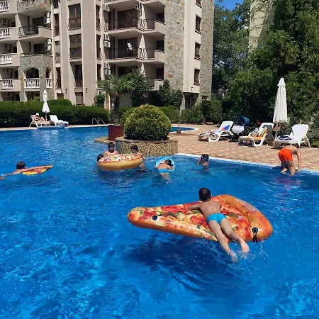 Anita B16 Sunny Апартаменти