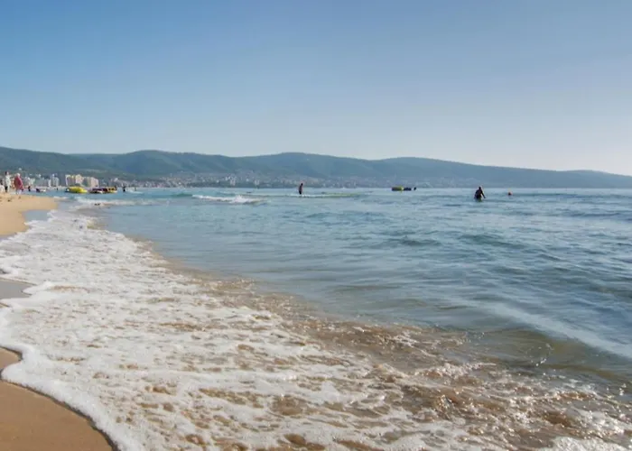 Anita B16 Sunny Apartment